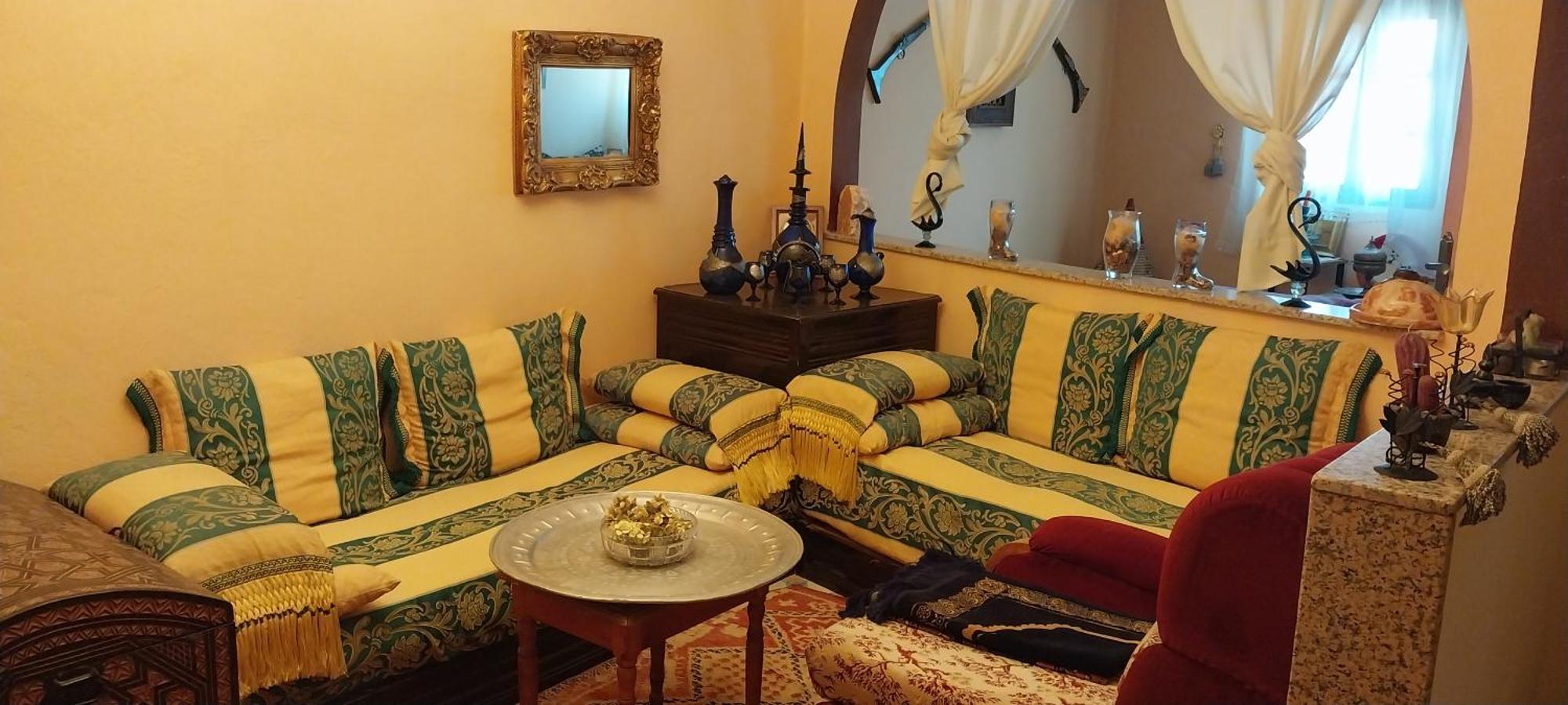 Riad Lala Zakia Moulay Idriss Rom bilde
