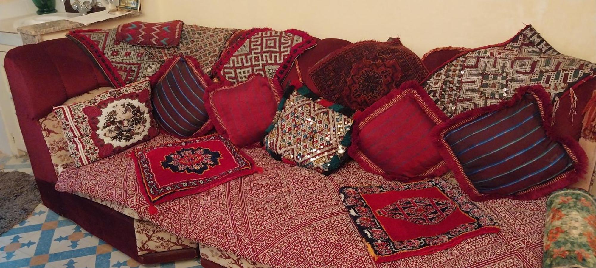 Riad Lala Zakia Moulay Idriss Rom bilde